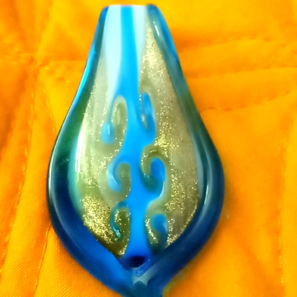 BLOWN GLASS TURQUOISE AND GOLD WAVE PENDANT ON YELLOW ADJUSTABLE RIBBON 3 INX2IN - Picture 2 of 4